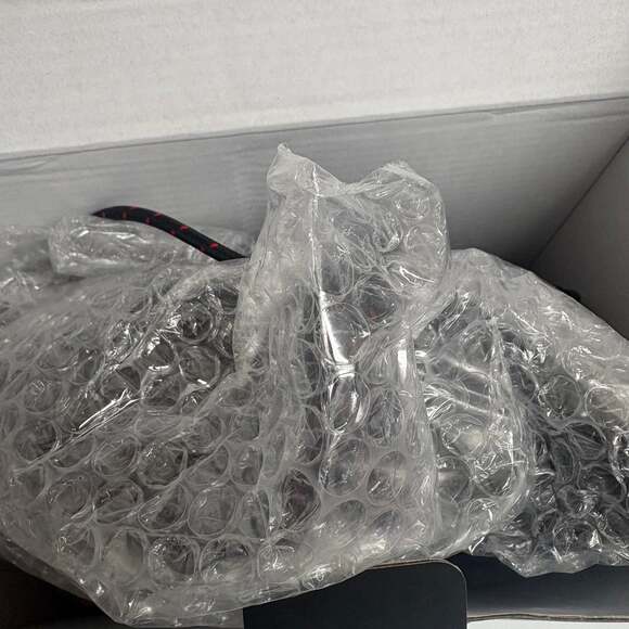 K2 Pro Professional Gaming Headset with Surround Sound and LED Lights - Picture 5 of 6